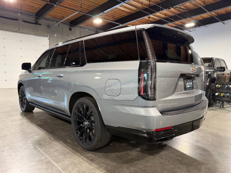 cadillac escalade esv 2025 1GYS9RRL7SR155198 image cadillac escalade esv 2025 1GYS9RRL7SR155198 image